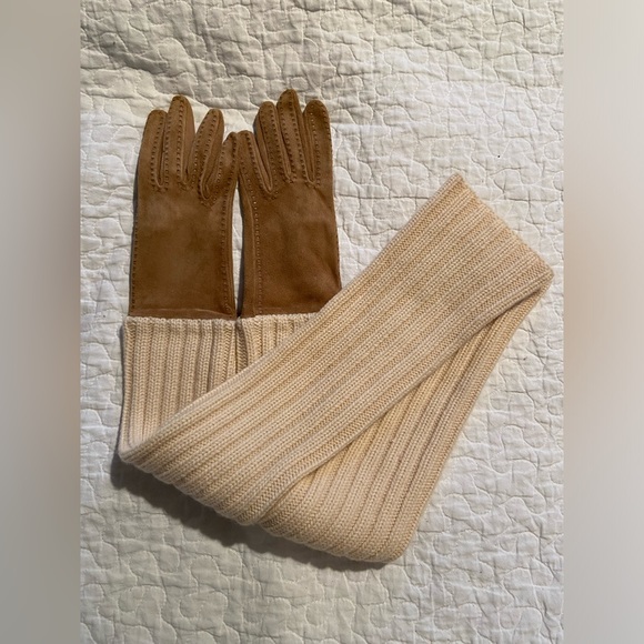 Christian Dior Vintage Suede Gloves Size 6.5 - Picture 3 of 9